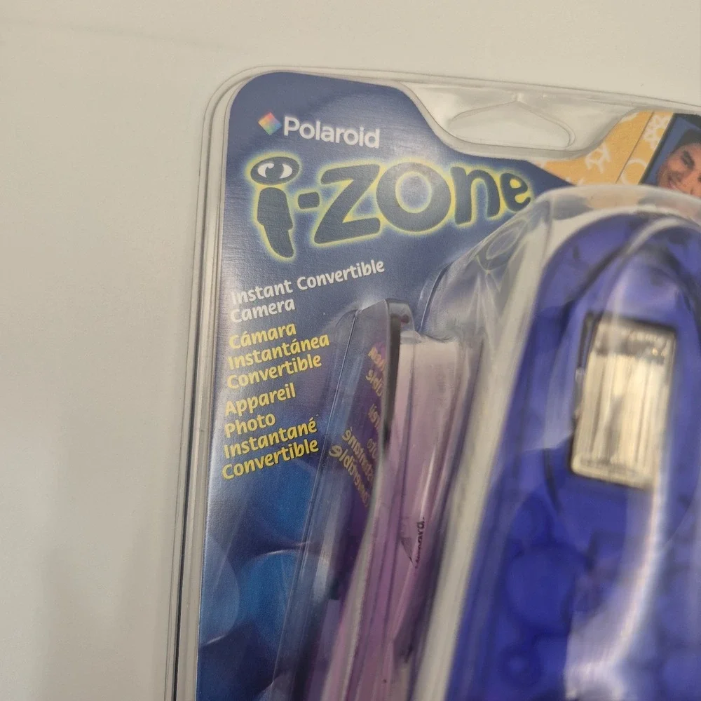 New Polaroid i-zone Convertible Pocket Instant Camera w/ Changeable Faceplates